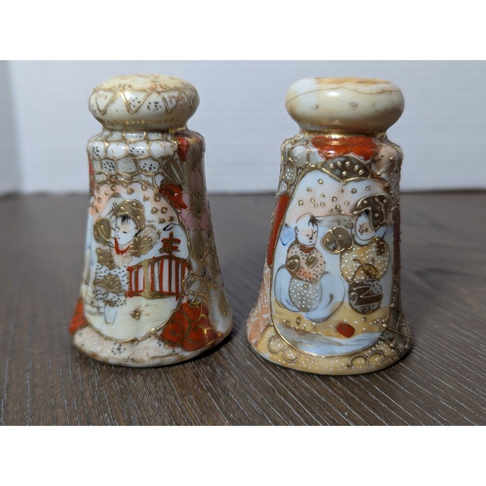 VTG Japanese Salt & Pepper Shakers Hand Painted Gold Embossing Porcelain Ornate
